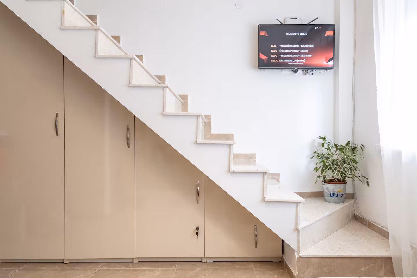 The Duplex Apartment interior photo 19 of 19