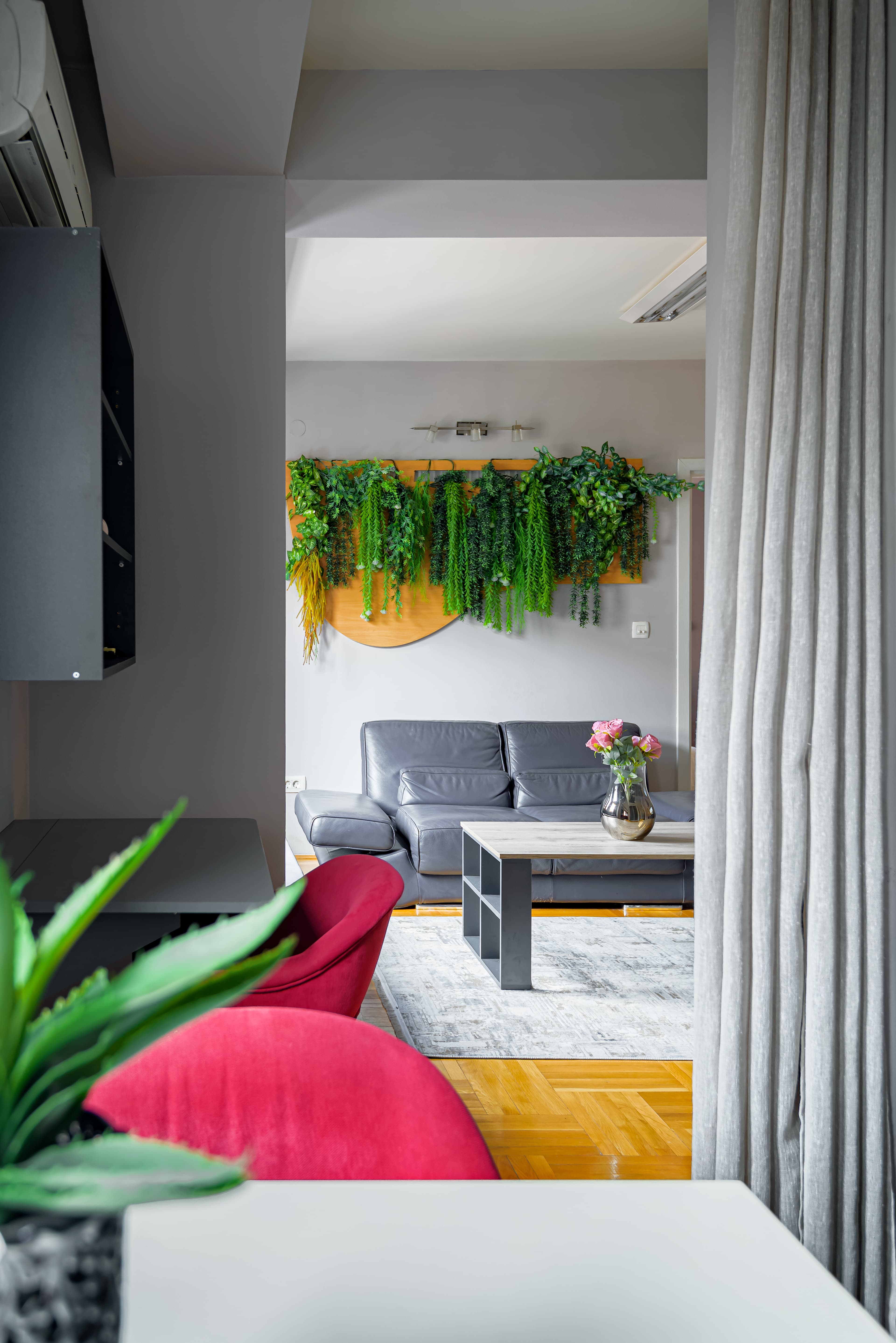 Top Stay interior photo 2 of 25