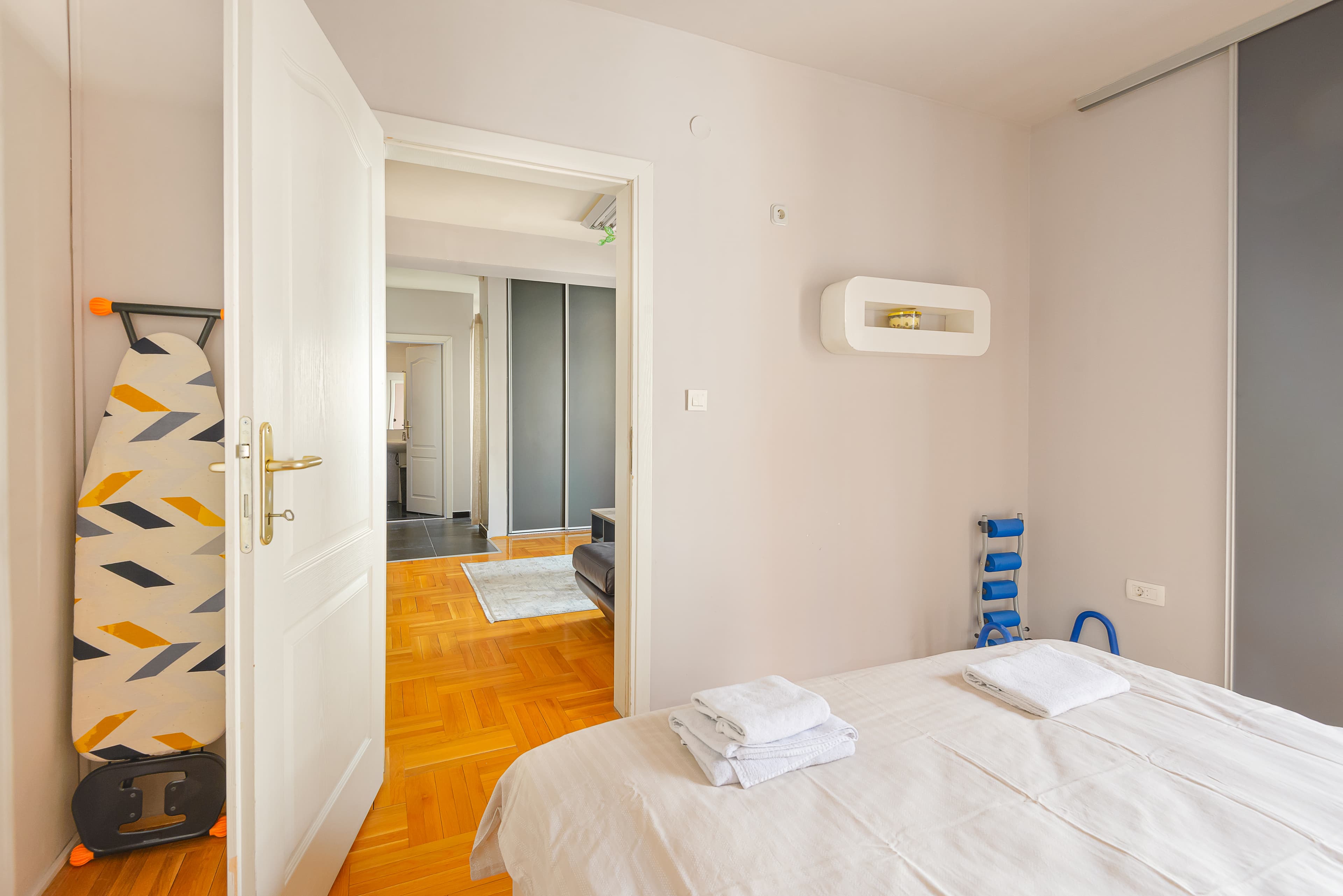 Top Stay interior photo 13 of 25